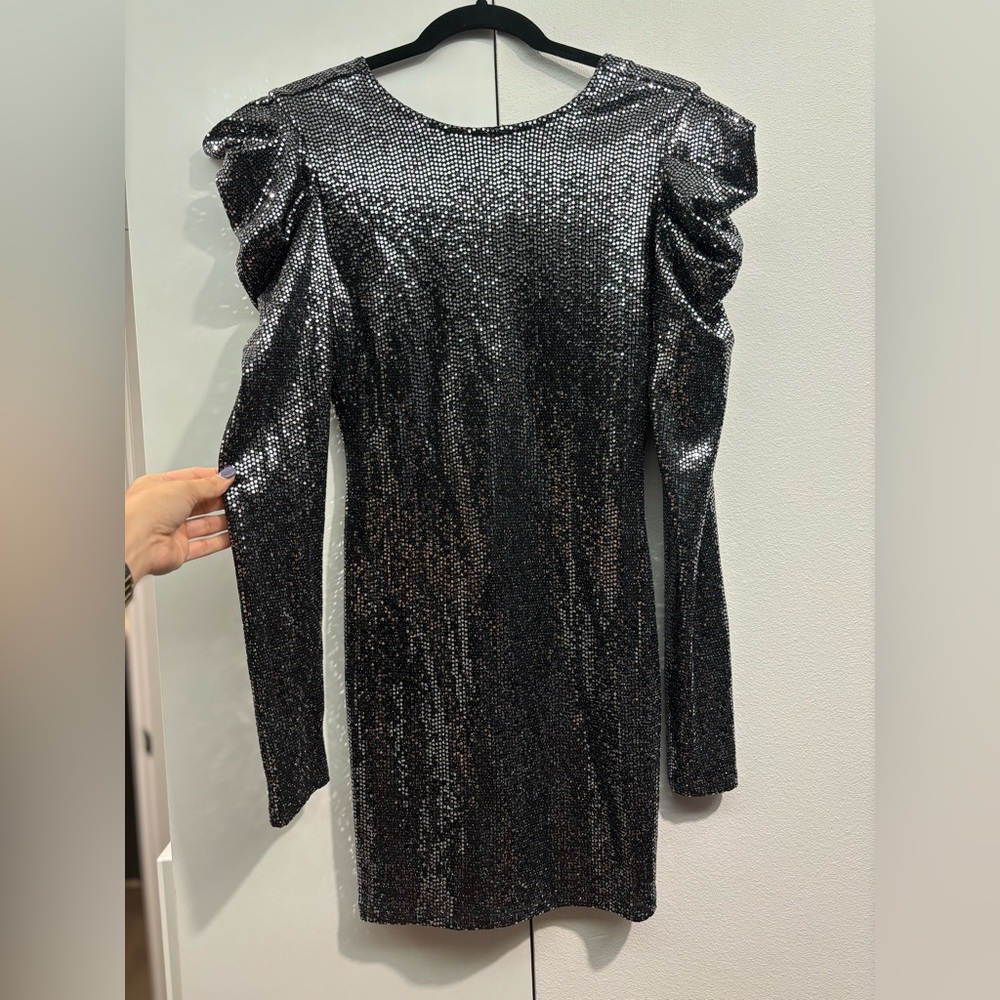 Long sleeve short dresss